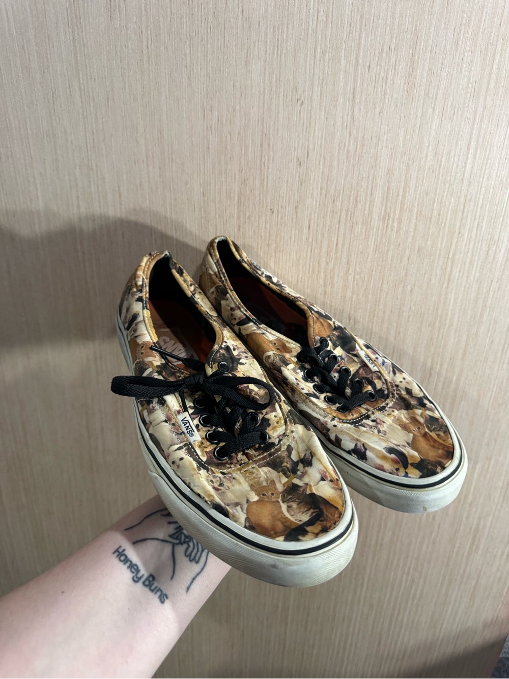 Women’s Vans Cat-Print Low-Top Sneakers in Multi Brown and Black Size 11 - Picture 1 of 8